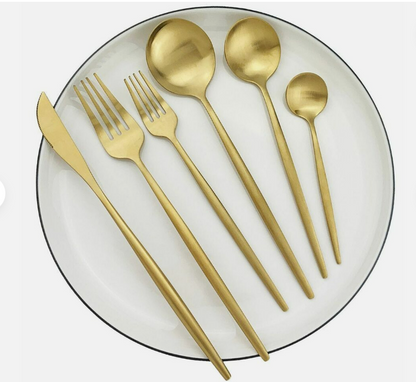 Minimalistisch Bestekset Titanium-Coating 18/10 Roestvrij Staal Premium Servies Modern Tafelgerei Luxe Eetgerei Chique Tafelstyling Elegant Cutlery Set 4 tot 16 Personen