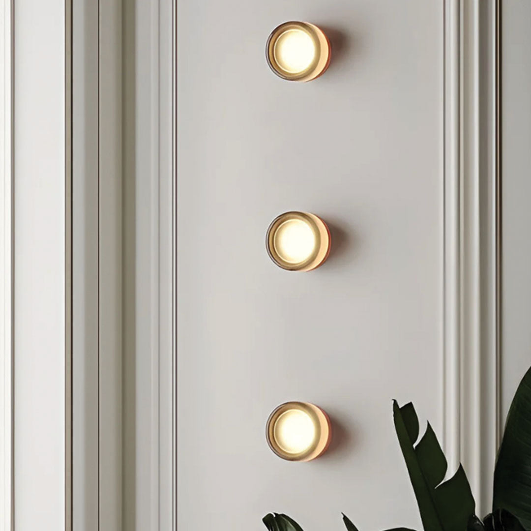 Wandlamp LED Acryl Aluminium Amber Dimple Design Compact 13cm Woonkamer Slaapkamer Sfeerlamp