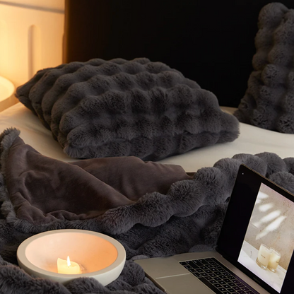 Zachte Imitatiebont Kussenhoes voor Bank en Bed – Luxe Pluche Sierkussen – Warm en Decoratief
