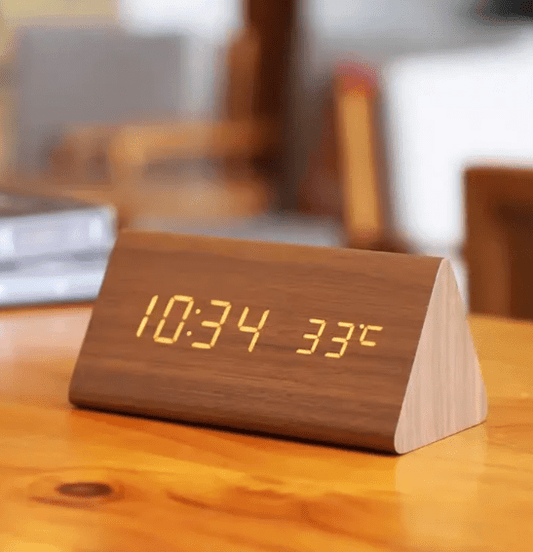 LED Houten Wekker met Spraakactivatie & Minimalistisch Design – Sansoti