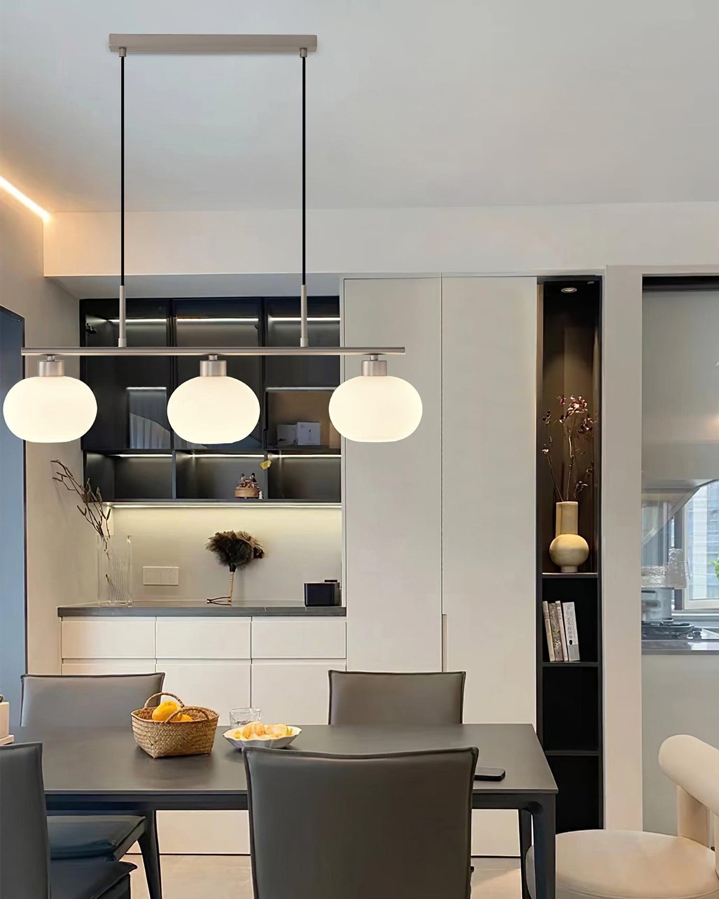 Design Hanglamp met 3 Globe Kapjes - Stijlvolle Eetkamerverlichting voor Tafel en Kookeiland - Verstelbaar 150 cm - Nikkel of Goud - E26/E27