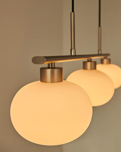 Design Hanglamp met 3 Globe Kapjes - Stijlvolle Eetkamerverlichting voor Tafel en Kookeiland - Verstelbaar 150 cm - Nikkel of Goud - E26/E27