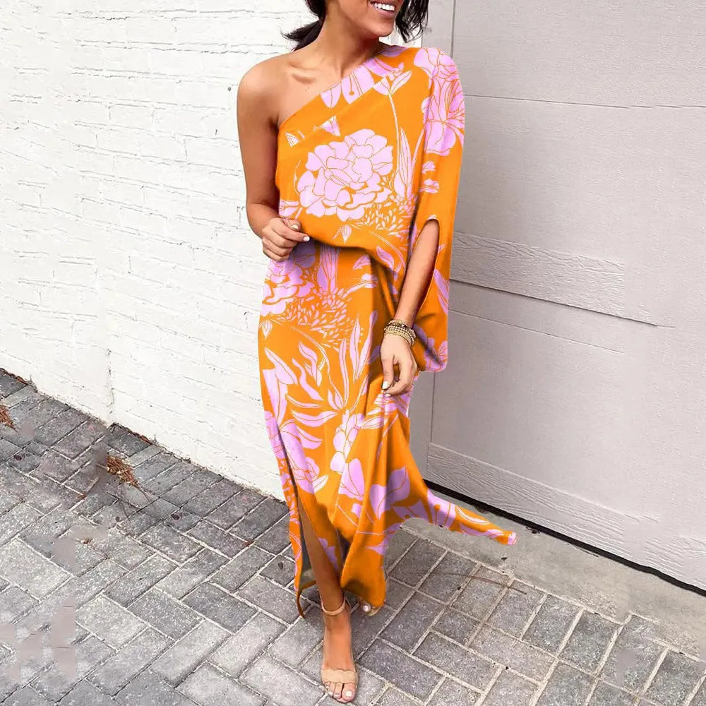 Vrouwelijke Jurk met Asymmetrische Schouders