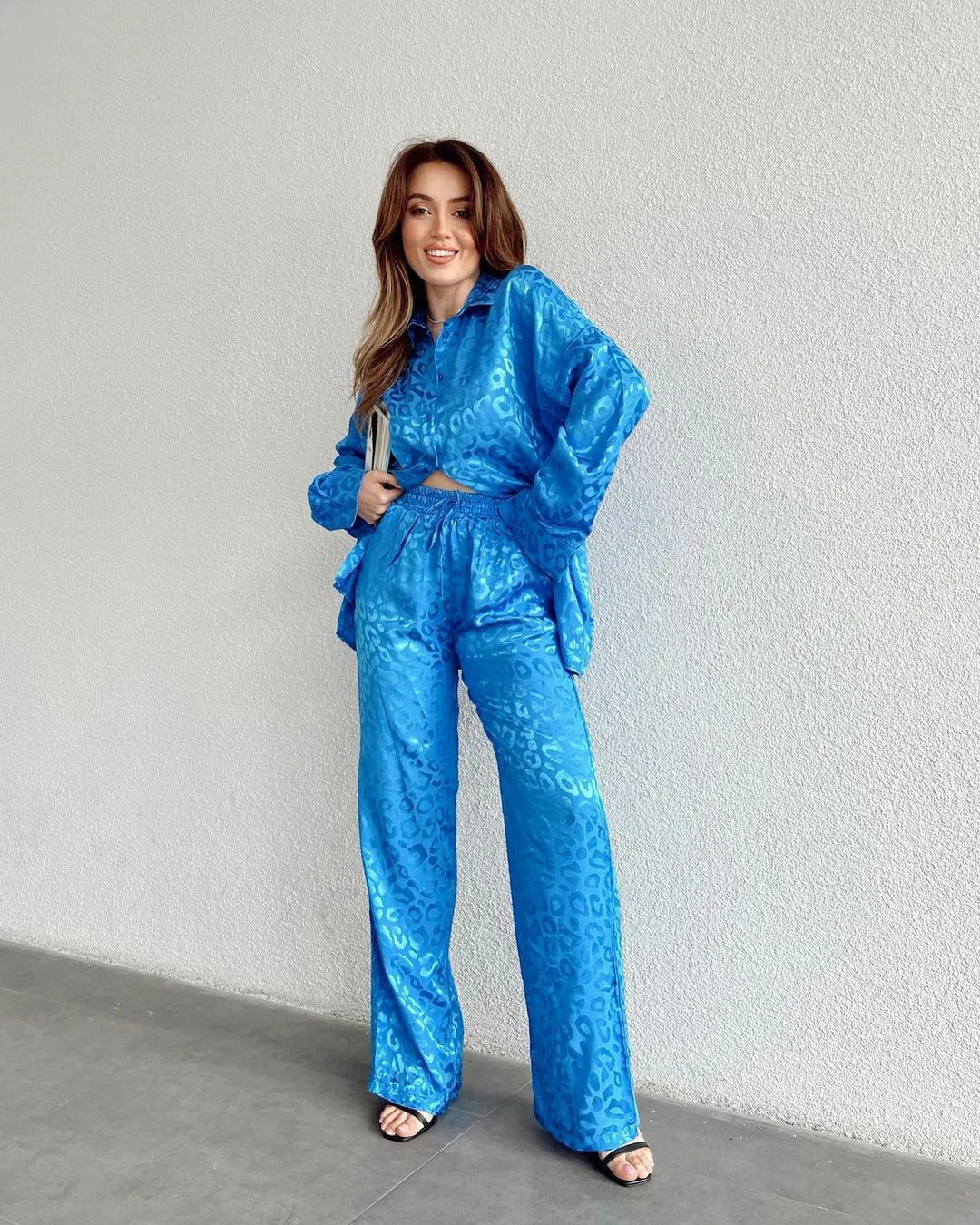 Vrouwelijke Blouse en Broek Set Comfortabel en Elegант