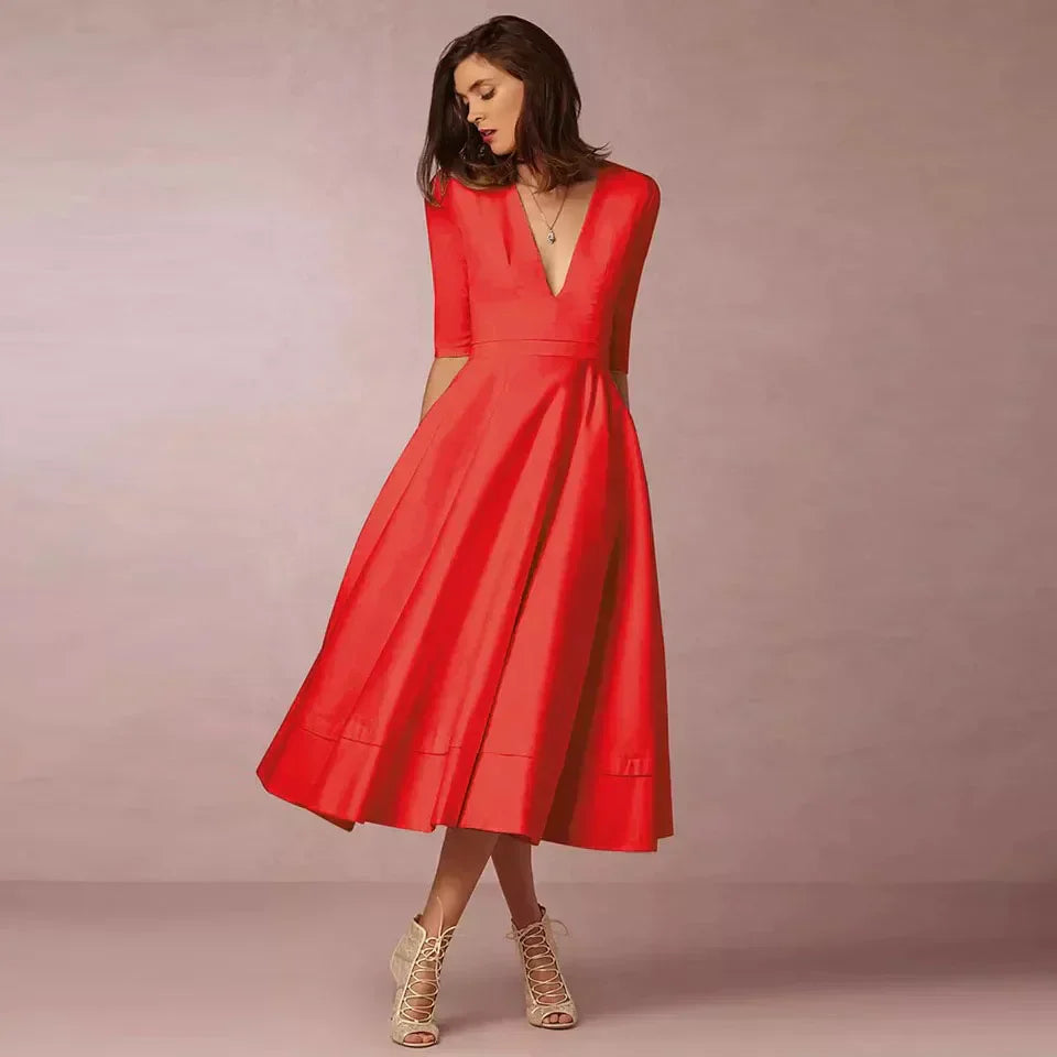 Elegante A-lijn Jurk met Luxe Stof en Chic Design