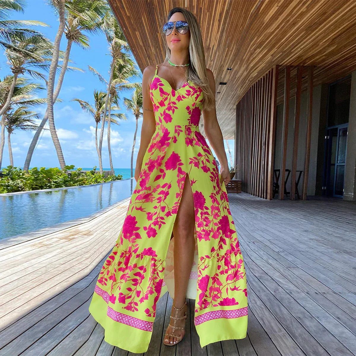 Zwarte Maxi Jurk voor Vrouw met V-halslijn Zomerjurk Elegant