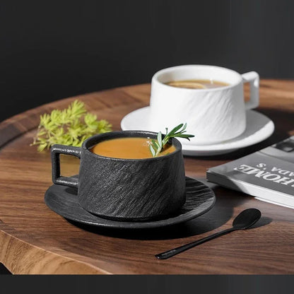 Keramische Koffiemok met Schotel – Scandinavisch Servies voor Koffie en Thee