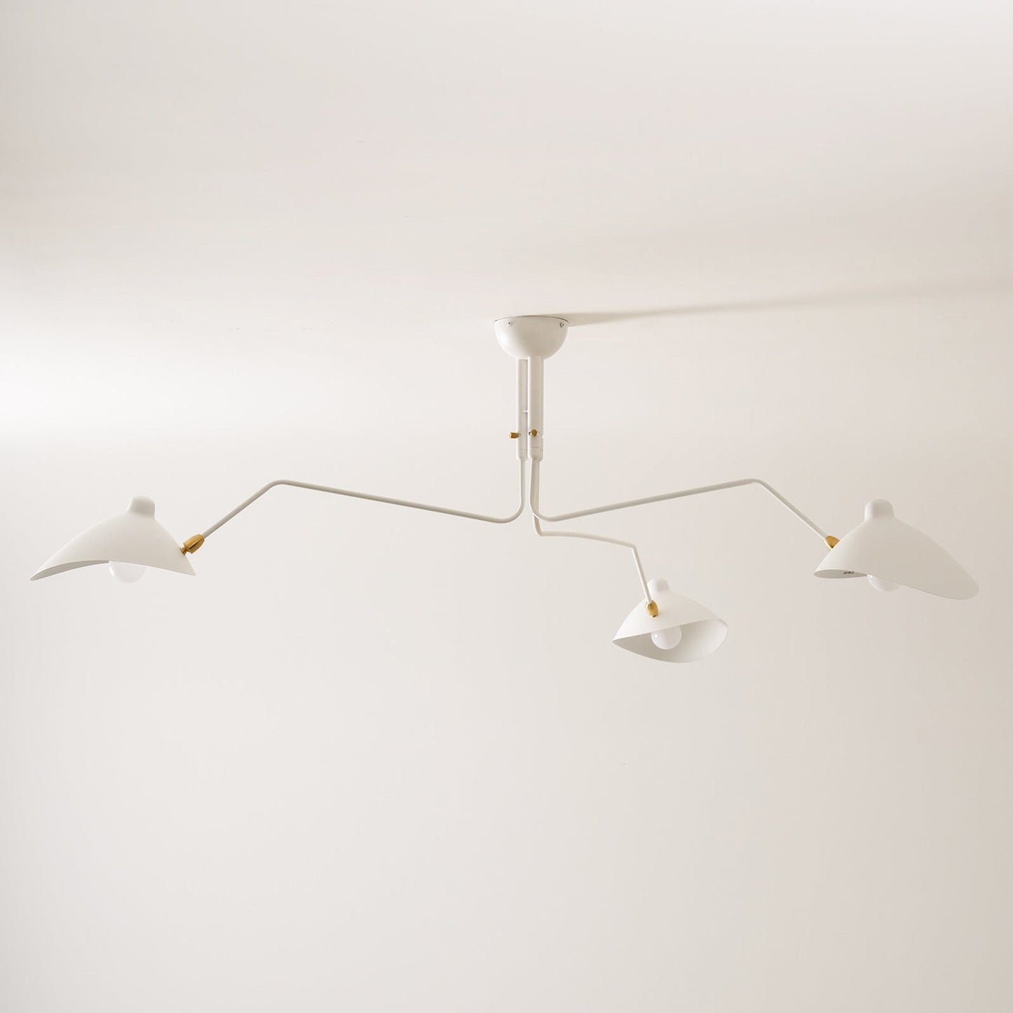 Plafondlamp Spider 3 Armen Mid-Century Modern Messing Verstelbaar Zwart Wit Grote Ruimte Restaurant Loft Stalen Armatuur Geïnspireerd Design