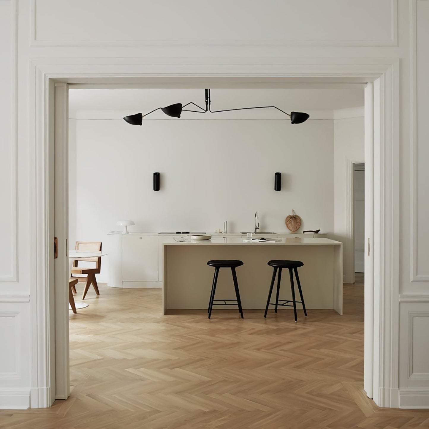 Verstelbare Spinlamp Multi-Arm Plafondlamp Industriële Design Messing Details Zwart Wit Scandinavisch Modern