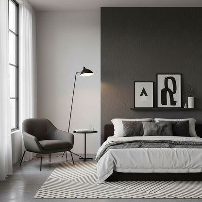Industriële Vloerlamp Zwart Mat met Messing Accenten — Verstelbare Spot op Tripod Basis — E26/E27 fitting tot 40W — Scandinavisch Design voor Woonkamer & Leeshoek
