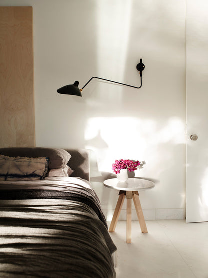 Wandlamp met verstelbare armen — industriële wandverlichting in aluminium en messing — vintage design — moderne wandlamp voor woonkamer slaapkamer