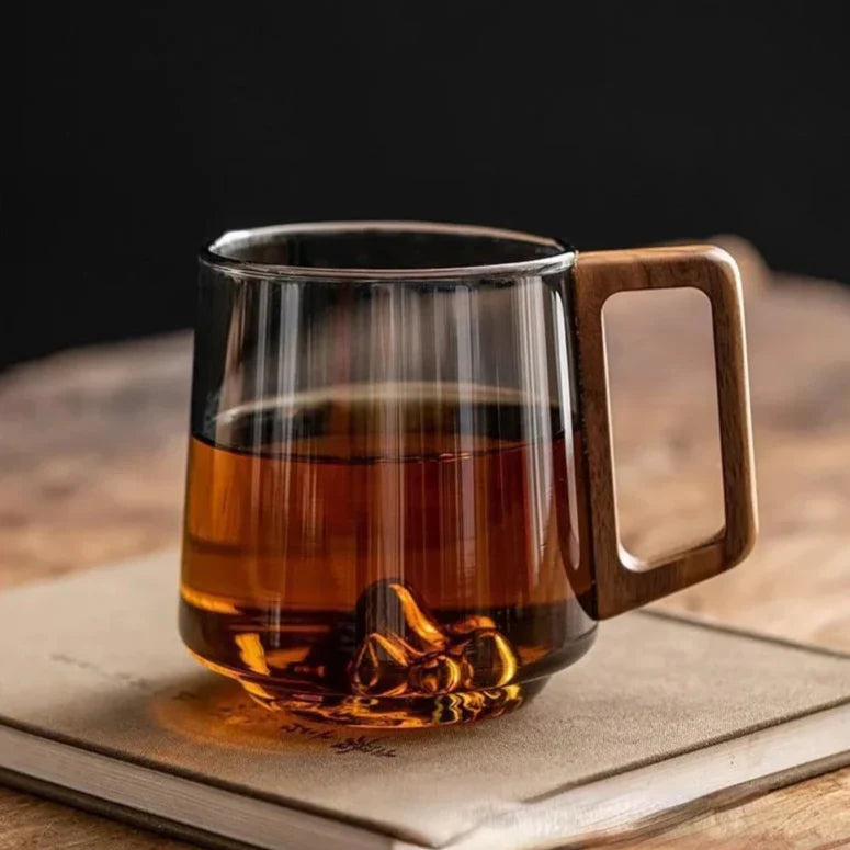 Glazen Bergpiek Beker met Dubbele Wand 300ml – Hittebestendig Borosilicaatglas met Houten Handgreep voor Koffie en Thee