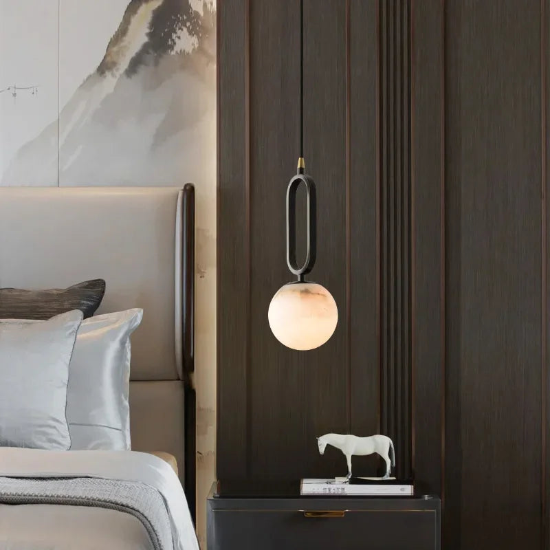 Natuurstenen Marmeren Hanglamp – Luxe Scandinavische Verlichting met Koperen Details