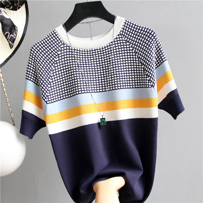 Vrouwelijke Zomer Blouse Licht en Vloeiend - StudioMarella