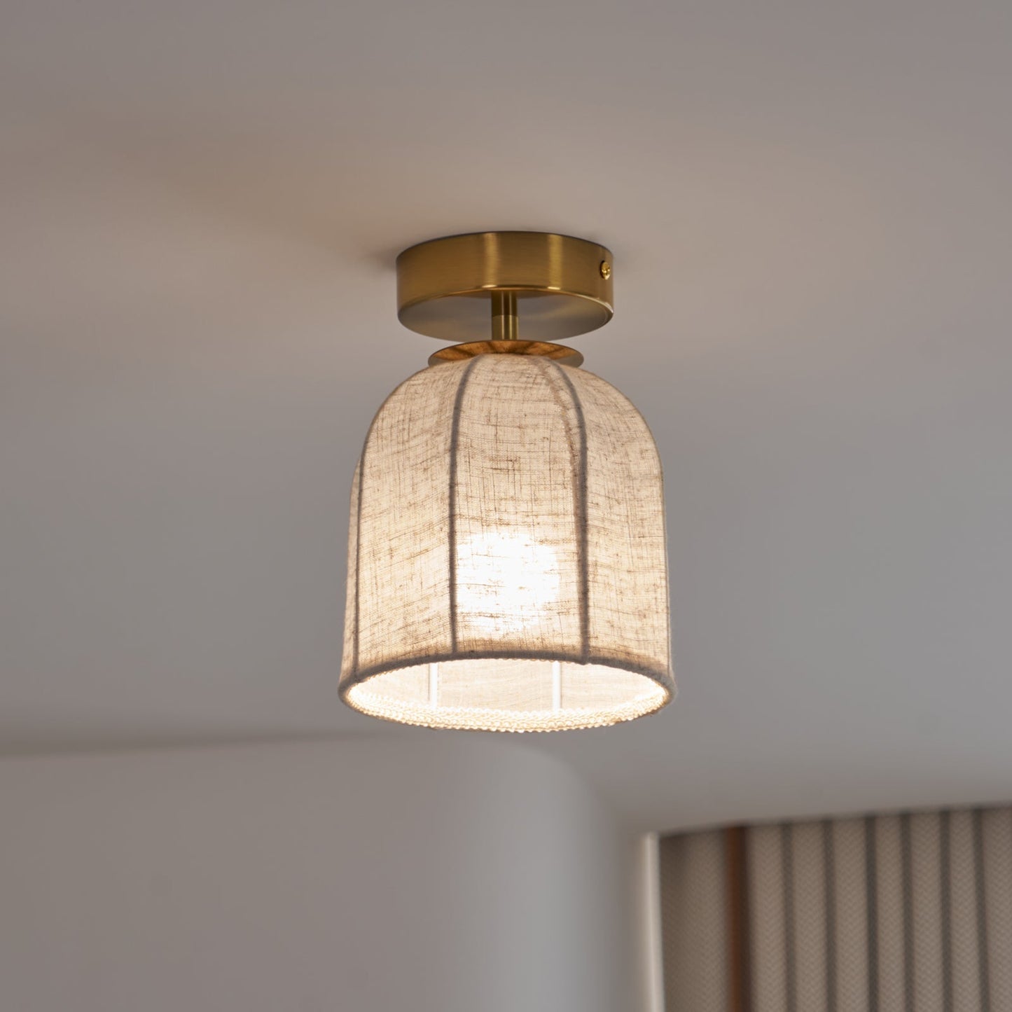 Linnen plafondlamp met gouden ijzeren frame rustiek design warm sfeerlicht voor slaapkamer woonkamer hal entree landelijk