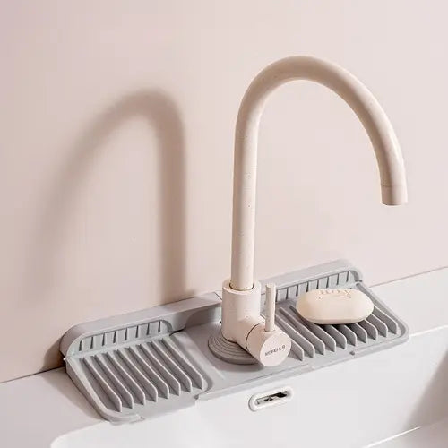 Flexibele Siliconen Lekmat voor Kraan – Voorkomt Waterplassen en Beschermt je Werkblad