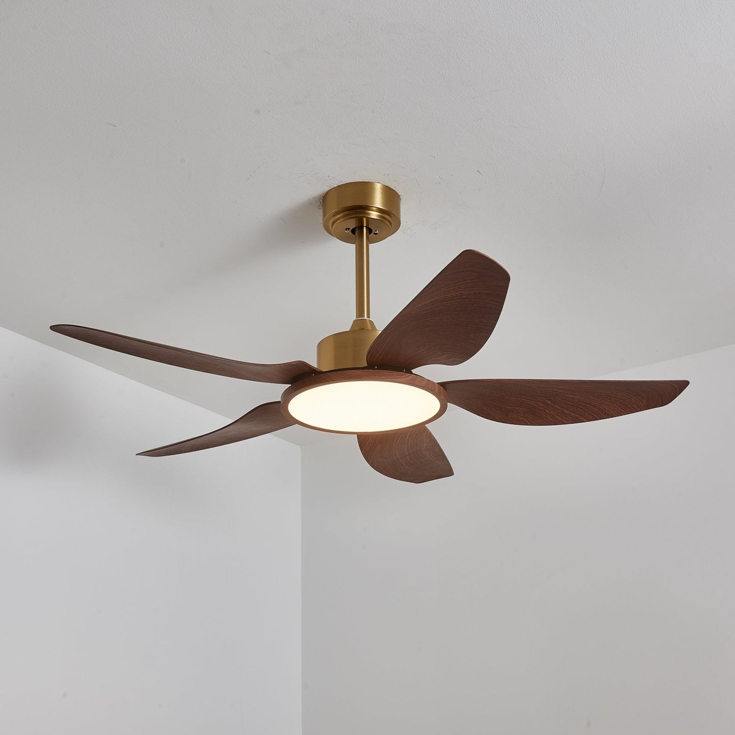 Moderne Plafondventilator met Verlichting Walnoot & Messing – Ø106cm/Ø122cm