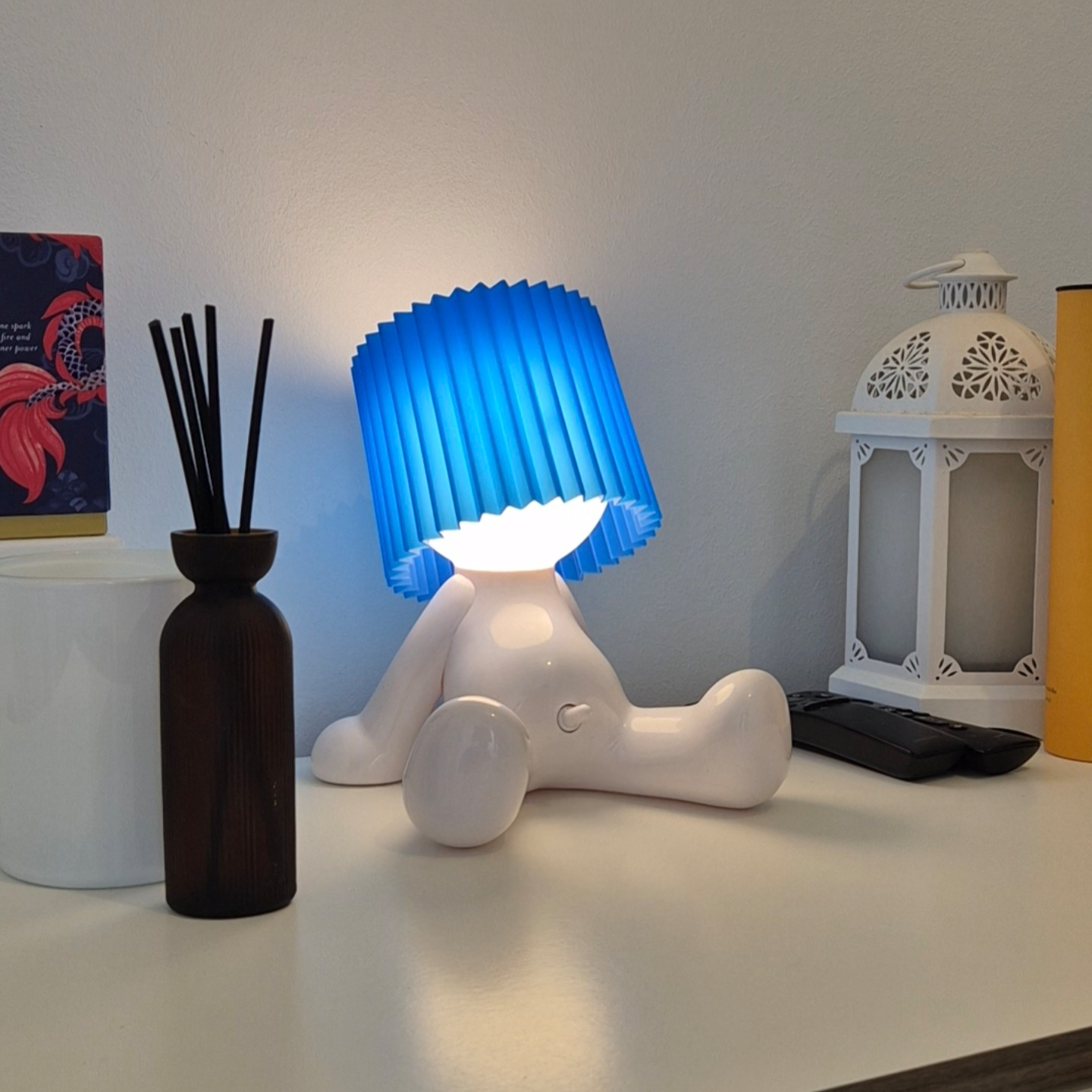 Zittende LED Tafellamp met Accu – Draadloos in 8 Kleuren