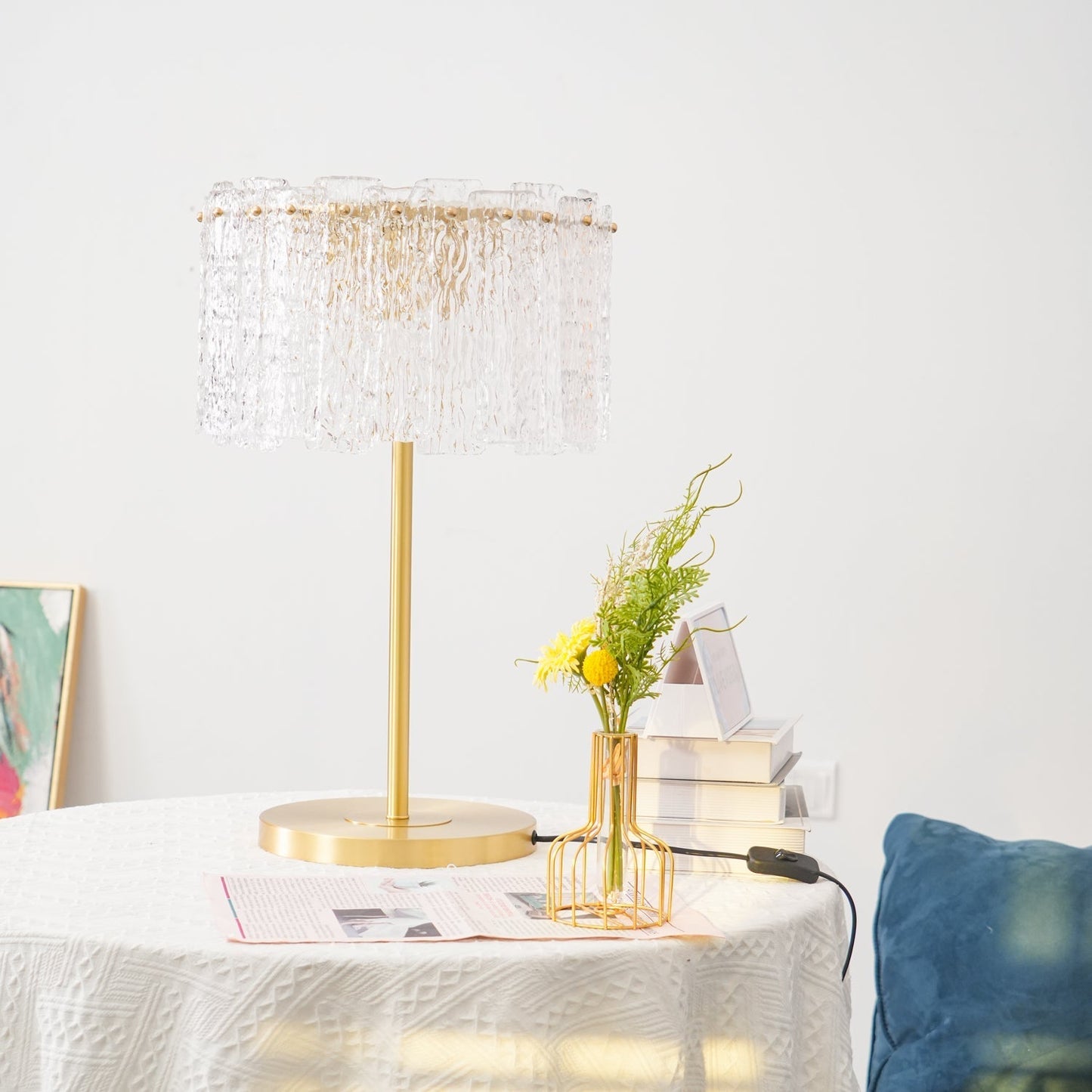 Glazen Tafellamp met Messing Voet – Design Verlichting voor Interieur