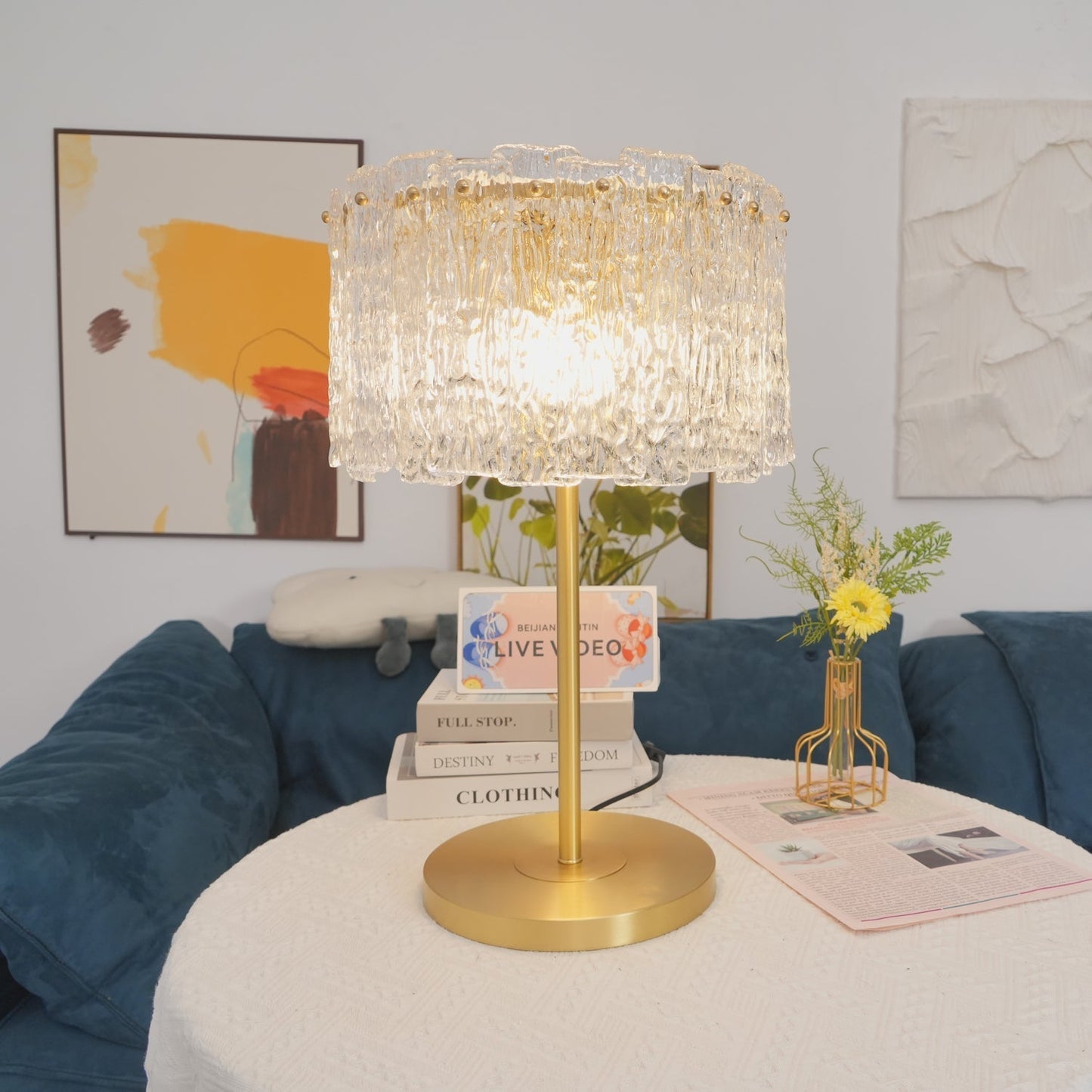 Glazen Tafellamp met Messing Voet – Design Verlichting voor Interieur