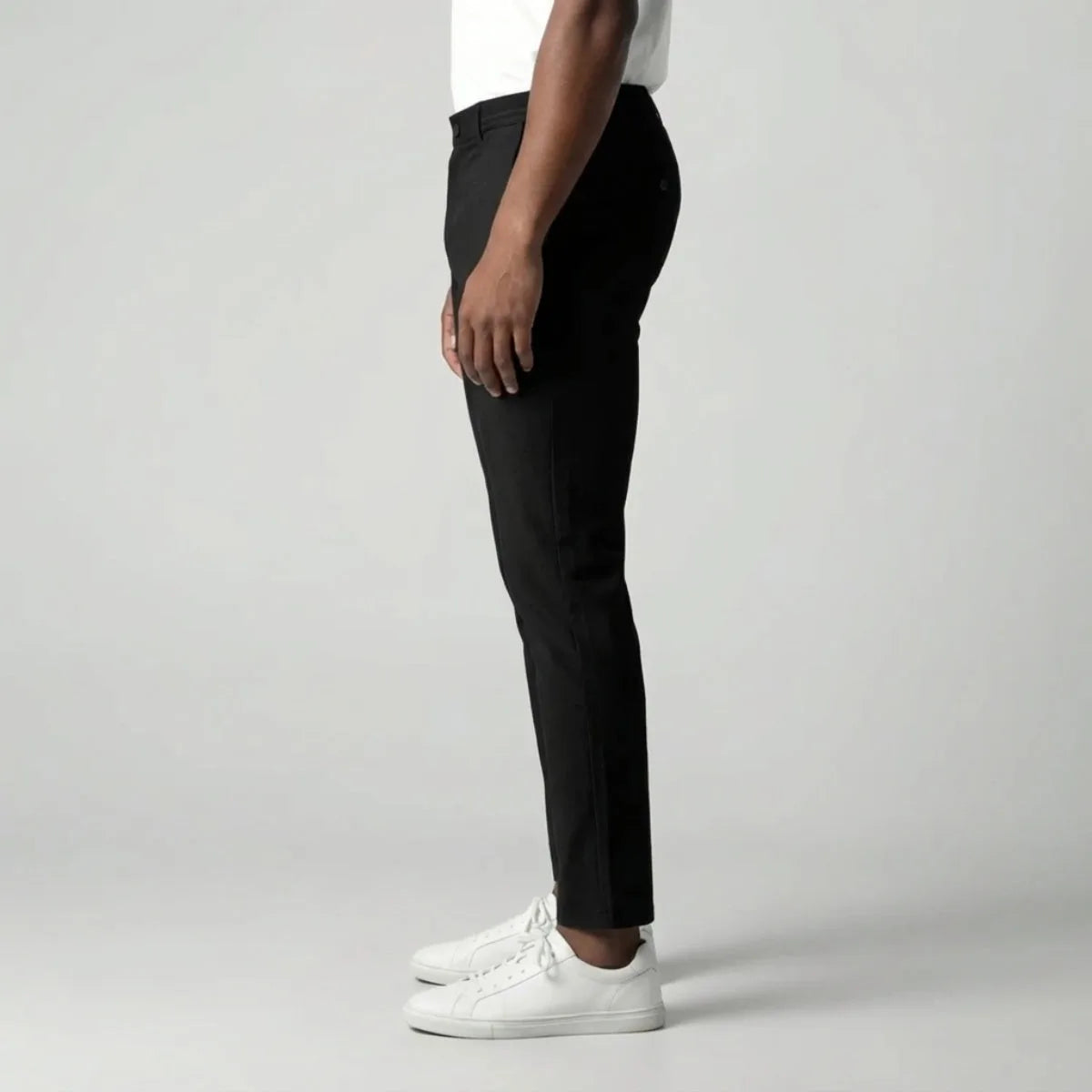 Slim fit chino met steekzakken