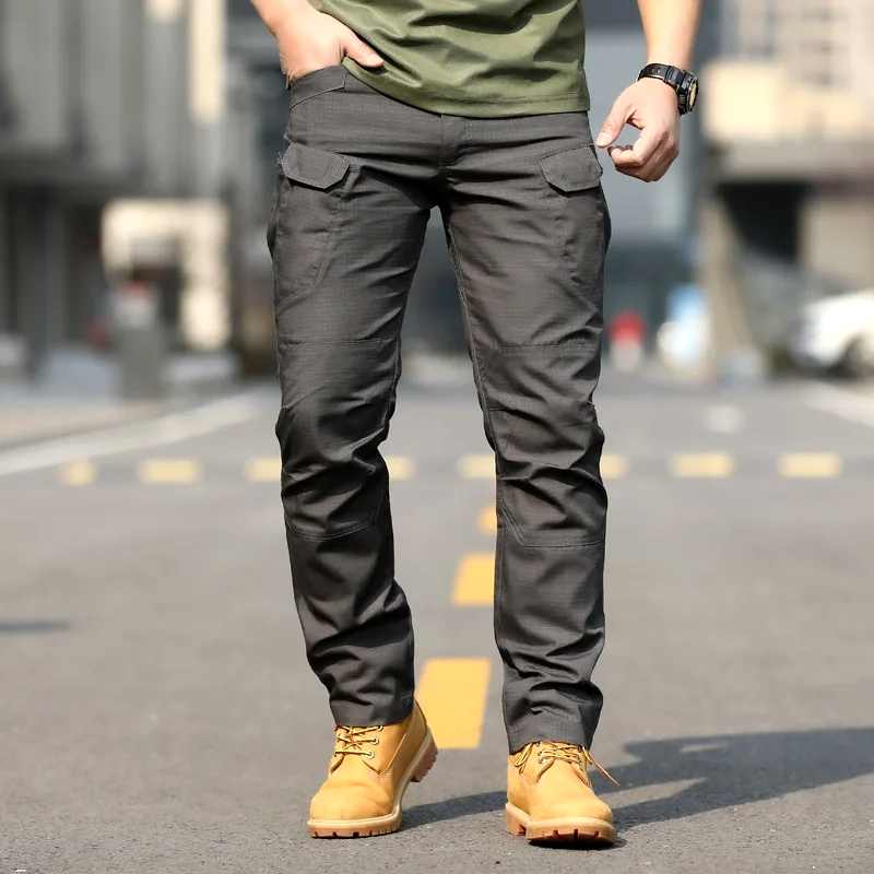 Slim fit werkbroek met meerdere zakken