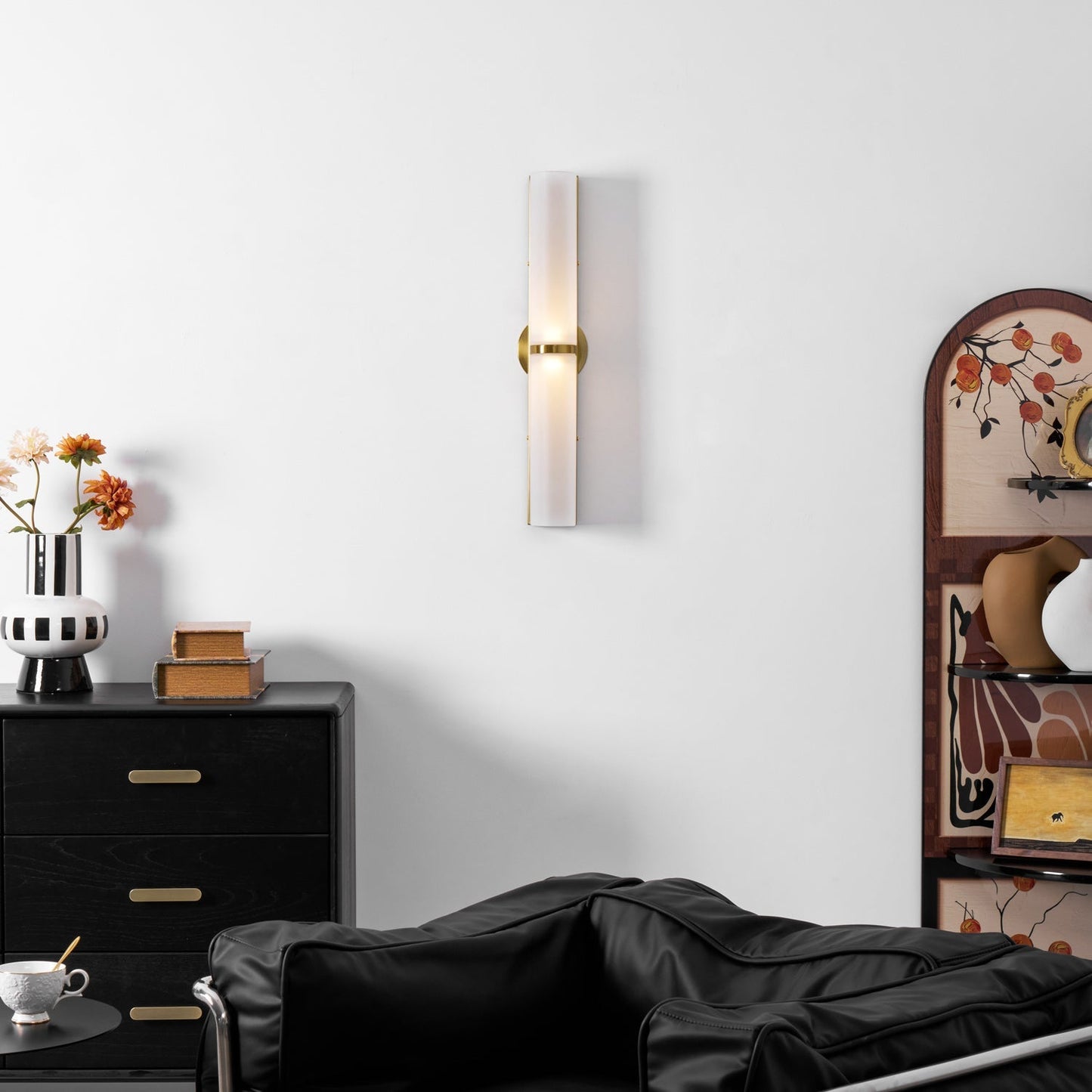 Smalle Buis Wandlamp met Glazen Kap – Moderne Wandverlichting voor Hal en Woonkamer