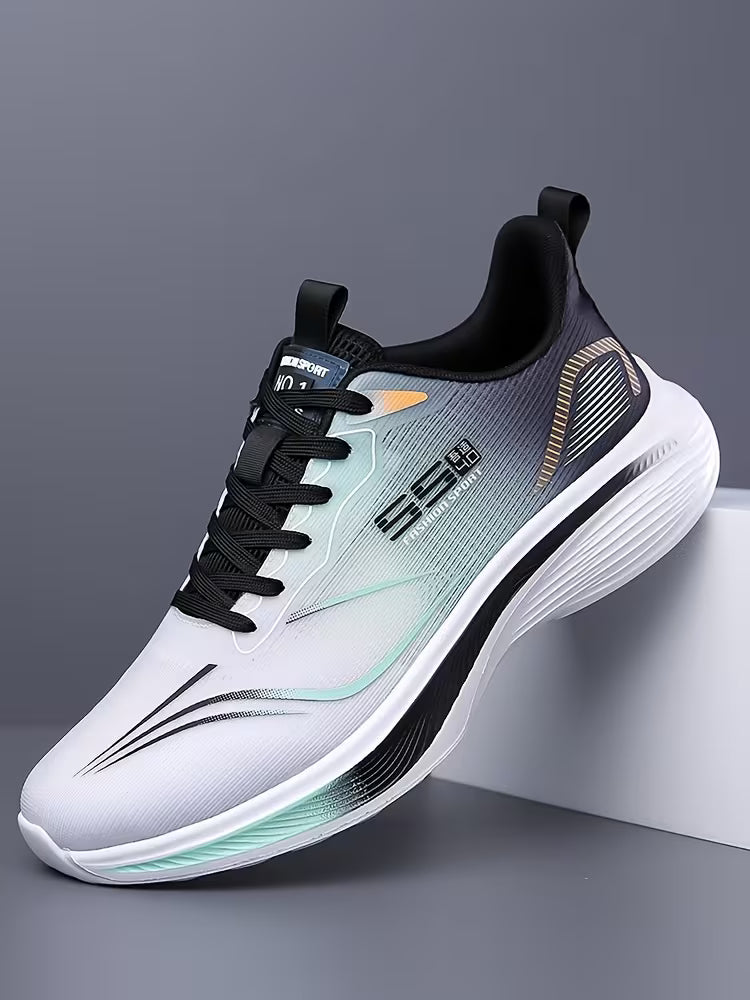 Sneakers met ademend bovenwerk en antislip buitenzool