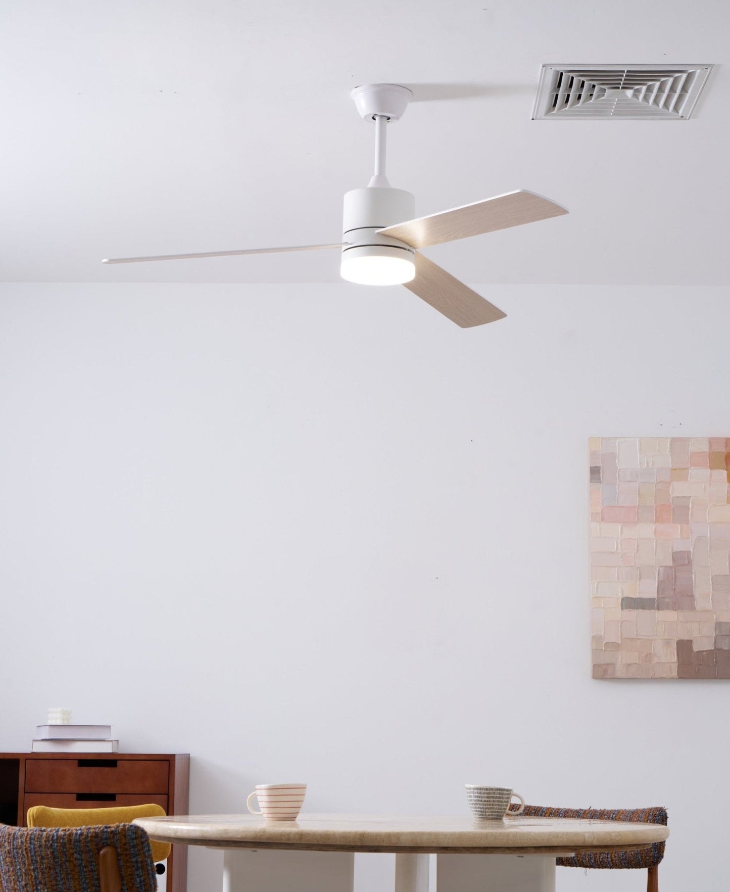 Plafondventilator met LED-verlichting Ø132 cm - 6 snelheden met afstandsbediening - energiezuinig design voor slaapkamer en woonkamer