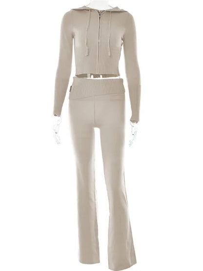 Vrouwelijk Sportpak Crop Top en Wijd Broek