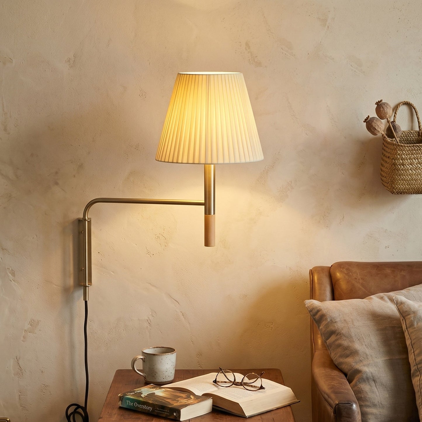 Verstelbare Wandlamp met Zwenkarm – Moderne Design Leeslamp met Handgebreide Perkament of Geplisseerde Kap