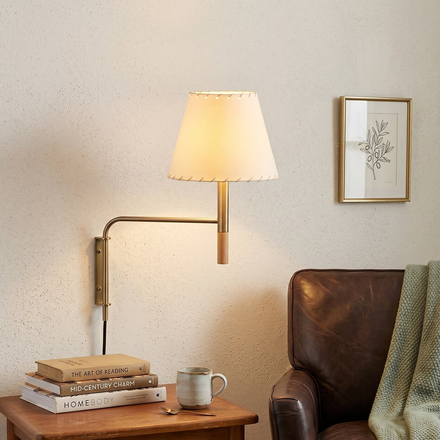 Verstelbare Wandlamp met Zwenkarm – Moderne Design Leeslamp met Handgebreide Perkament of Geplisseerde Kap