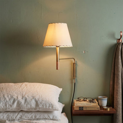 Verstelbare Wandlamp met Zwenkarm – Moderne Design Leeslamp met Handgebreide Perkament of Geplisseerde Kap