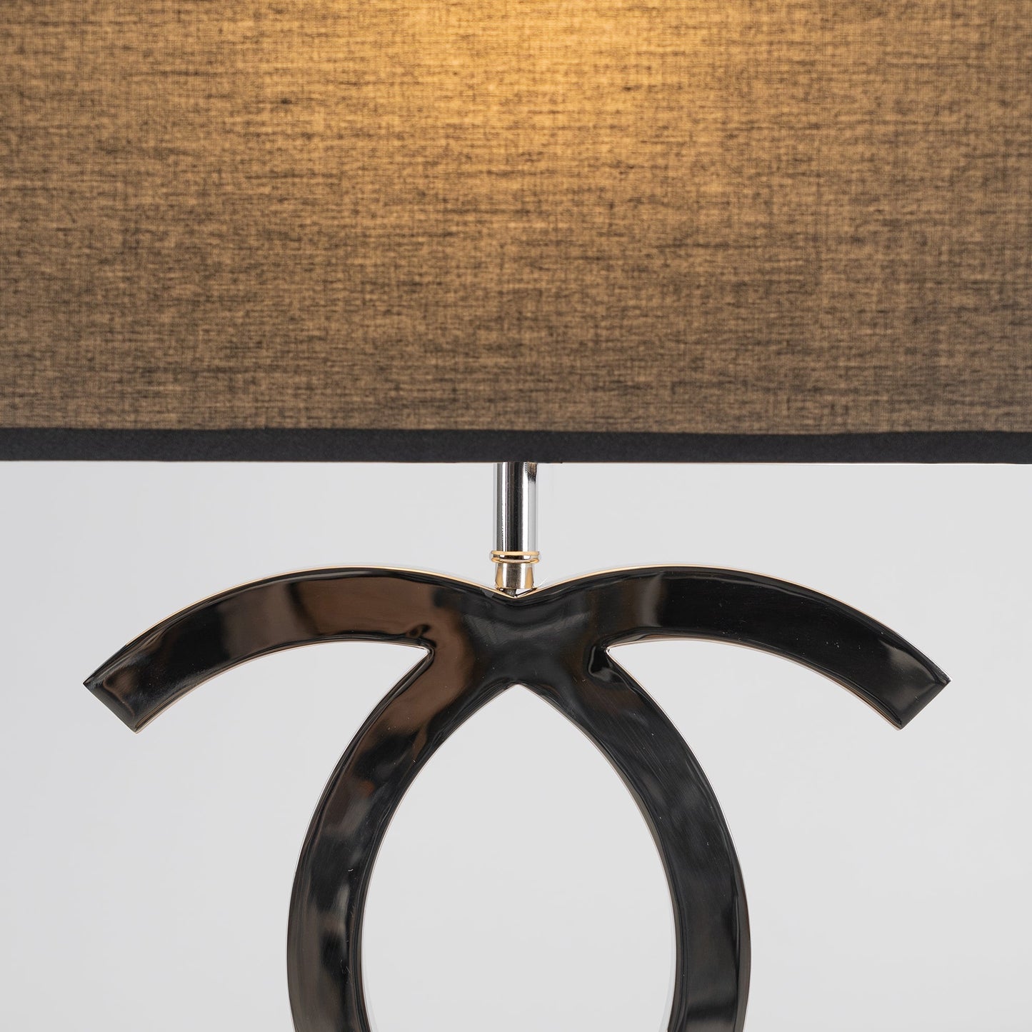 Roestvrij Stalen Tafellamp met Stoffen Kap – Luxe Designlamp Goud/Chroom met Zwart/Wit – E26/E27 Fitting – Ø36.5×H62cm