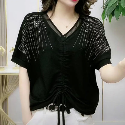 V-Hals Blouse met Strik en Elegant Design
