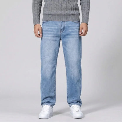 Straight jeans met lichte wassing en regular fit