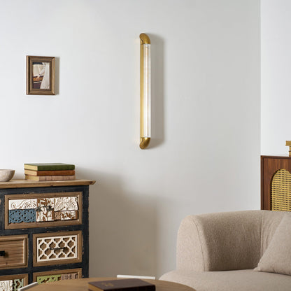 Wandlamp met Geribbelde Glazen Buis en Gebogen Roestvrijstalen Accenten | Moderne Verlichting met Geïntegreerde LED