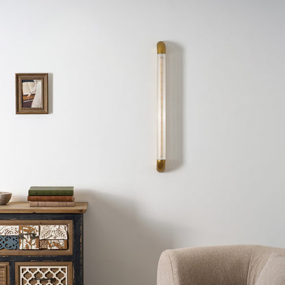Wandlamp met Geribbelde Glazen Buis en Gebogen Roestvrijstalen Accenten | Moderne Verlichting met Geïntegreerde LED