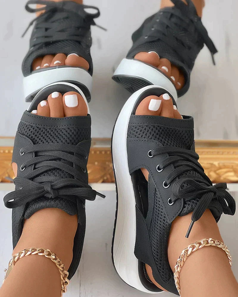 Orthopedische Sandalen met Uitsnijding en Veters voor Comfortabele Pasvorm