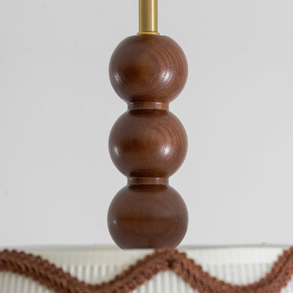 Plafondlamp met Geplooide Kap en Houten Kralen – Vintage Cottage Stijl voor Warm Sfeervol Licht
