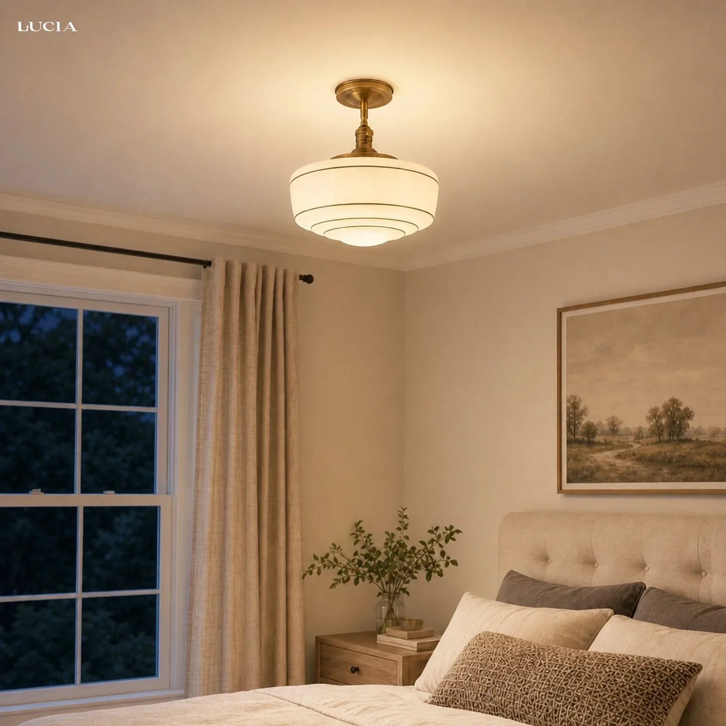 Ronde Plafondlamp met Gestreepte Glazen Kap en Messing Fitting – Scandinavische Flush Mount Verlichting