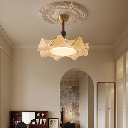 Plafondlamp met Bloemblaadjesontwerp – Walnoot & Goud – Geïntegreerde LED – Ø50cm × H44cm