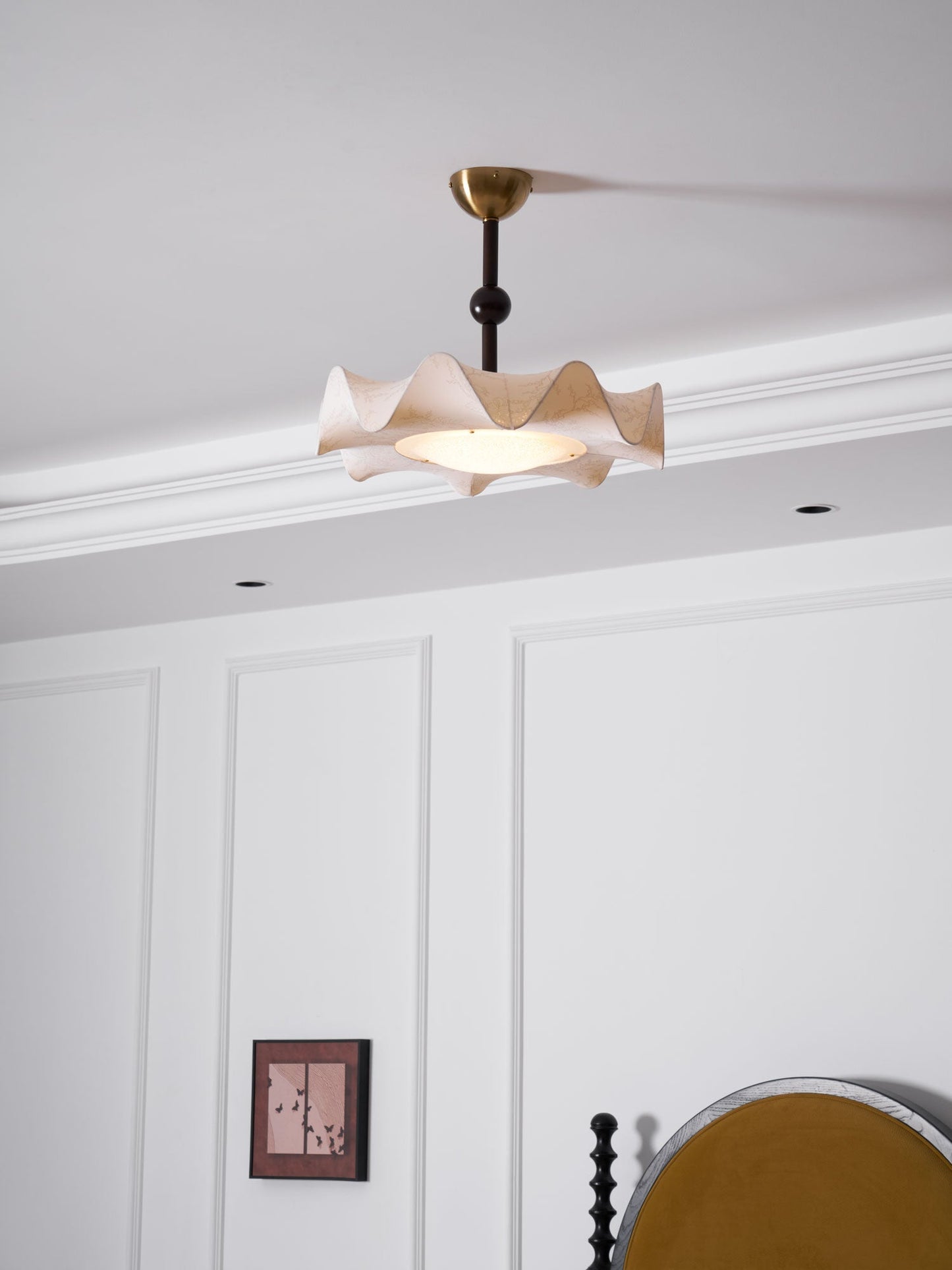 Plafondlamp met Bloemblaadjesontwerp – Walnoot & Goud – Geïntegreerde LED – Ø50cm × H44cm