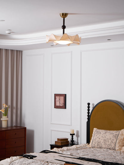 Plafondlamp met Bloemblaadjesontwerp – Walnoot & Goud – Geïntegreerde LED – Ø50cm × H44cm