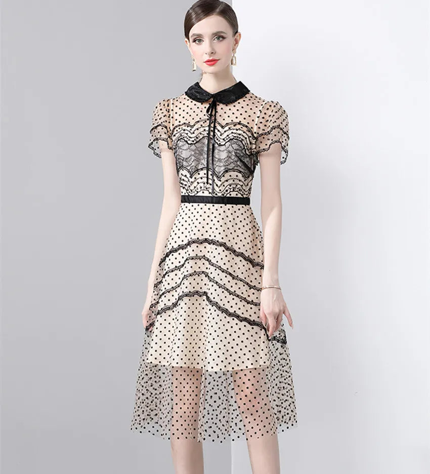Vrouwen Jurk met Kraag en Beading Details - StudioMarella