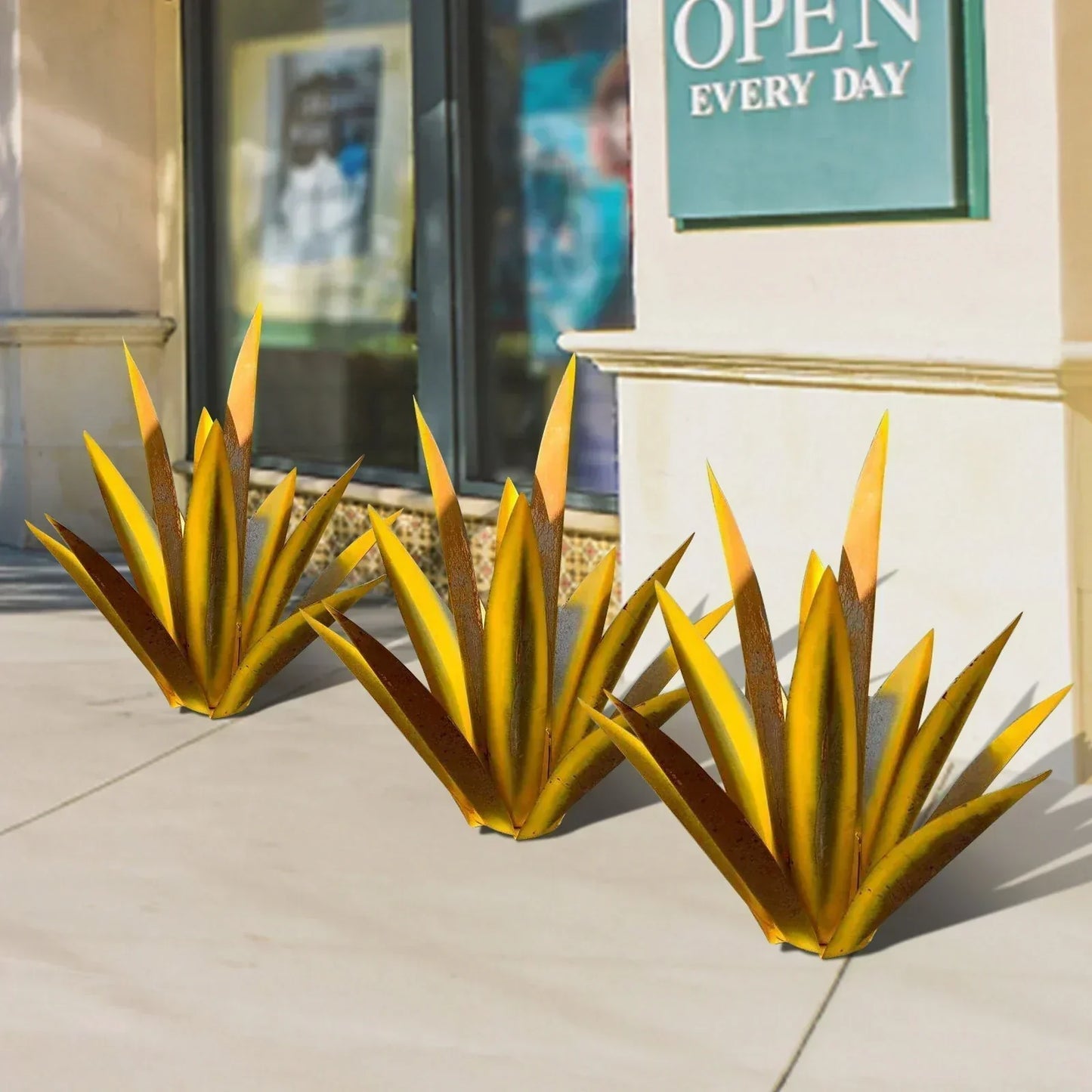 Metalen Agave Tuindecoratie met Grondpin Weerbestendig Tuinornament voor Terras Tuin en Entree Robuuste Buitendecoratie Diverse Kleuren en Maten