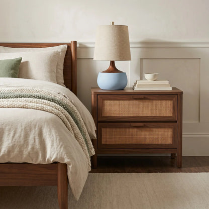 Tafellamp met Houten Voet, Linnen Kap en Cementlook Cilinder – Modern Design