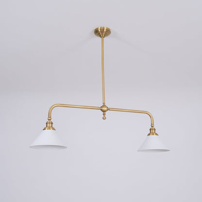 Luxe Design Hanglamp Met Witte Glazen Kappen Voor Eettafel En Keukeneiland In Messing Afwerking