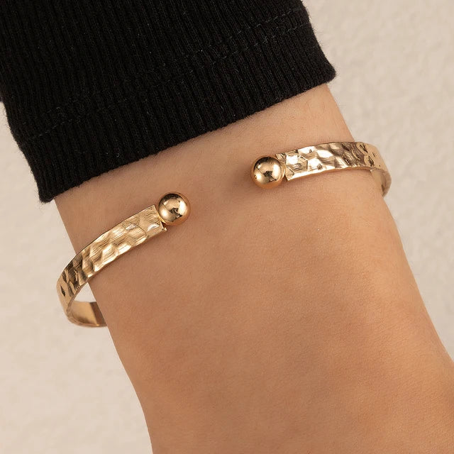 Goudkleurige Dames Armband met Kruis Verstelbaar