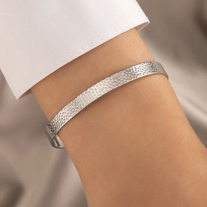 Goudkleurige Dames Armband met Kruis Verstelbaar